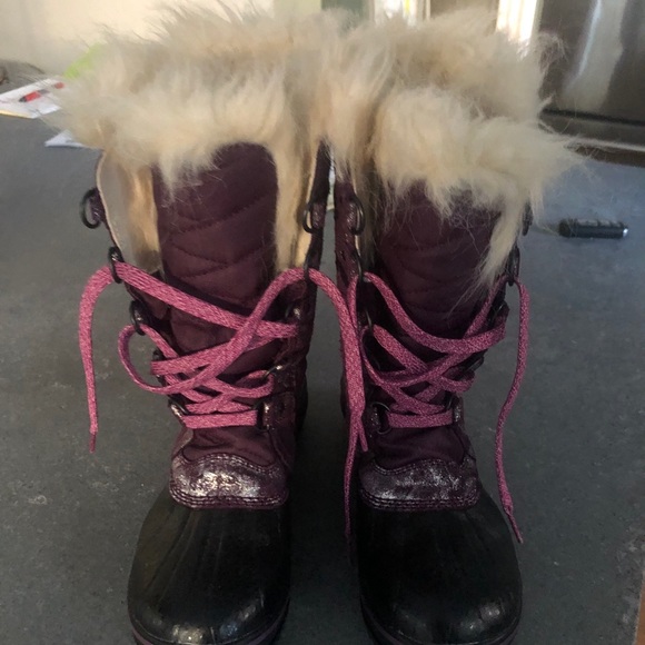 Sorel Other - Girls sorel snow boots size 5